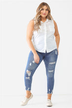 Load image into Gallery viewer, Plus Sleeveless Shirt Top
