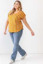 Load image into Gallery viewer, Plus Striped Short Sleeve Relax Top
