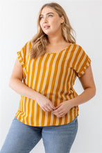 Load image into Gallery viewer, Plus Striped Short Sleeve Relax Top
