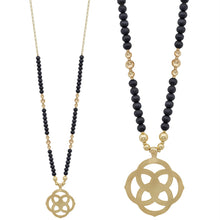 Load image into Gallery viewer, Flower Geometric Pendant Wood Bead Necklace
