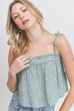 Load image into Gallery viewer, Floral print elastic opening tie strap crop top
