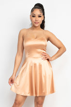 Load image into Gallery viewer, Crisscross A-line Cinched Skater Dress
