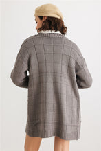 Load image into Gallery viewer, Knit Two Pocket Long Sleeve Open Front Cardigan
