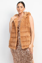 Load image into Gallery viewer, Faux Fur Collared Vest
