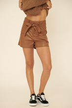 Load image into Gallery viewer, Faux leather shorts
