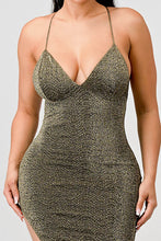 Load image into Gallery viewer, Metallic Glitter Sweetheart Dress
