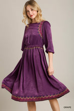 Load image into Gallery viewer, Satin Round Neck Embroidery Midi Dress
